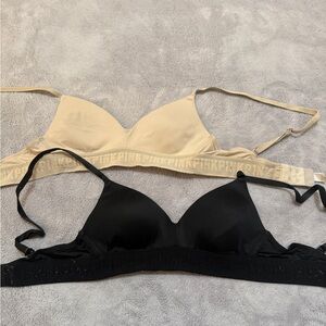 Victoria’s Secret PINK Bras 32A set of 2